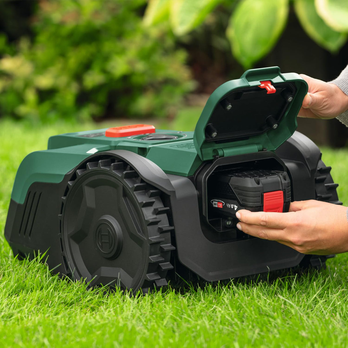 Bosch Cordless Robot Lawn Mower VISIMOW18V-100 (For Lawns up to 100 m2, Cutting Width: 16 cm, Height of Cut: 20-60 mm, incl Battery and Charger)