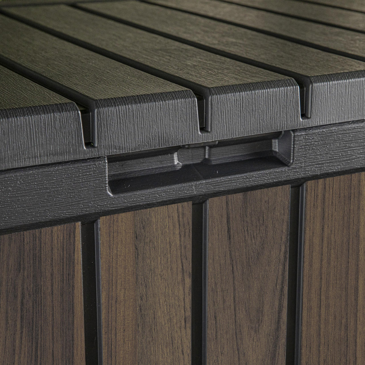 190L Outdoor Garden Storage Box with Wood-Effect Finish, Lockable Lid & Seating - Rosewood
