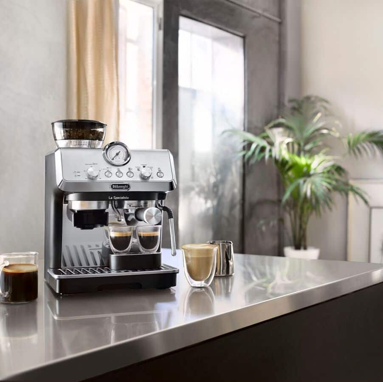 De'Longhi La Specialista Arte EC9155.MB Bean to Cup Coffee Machine Black